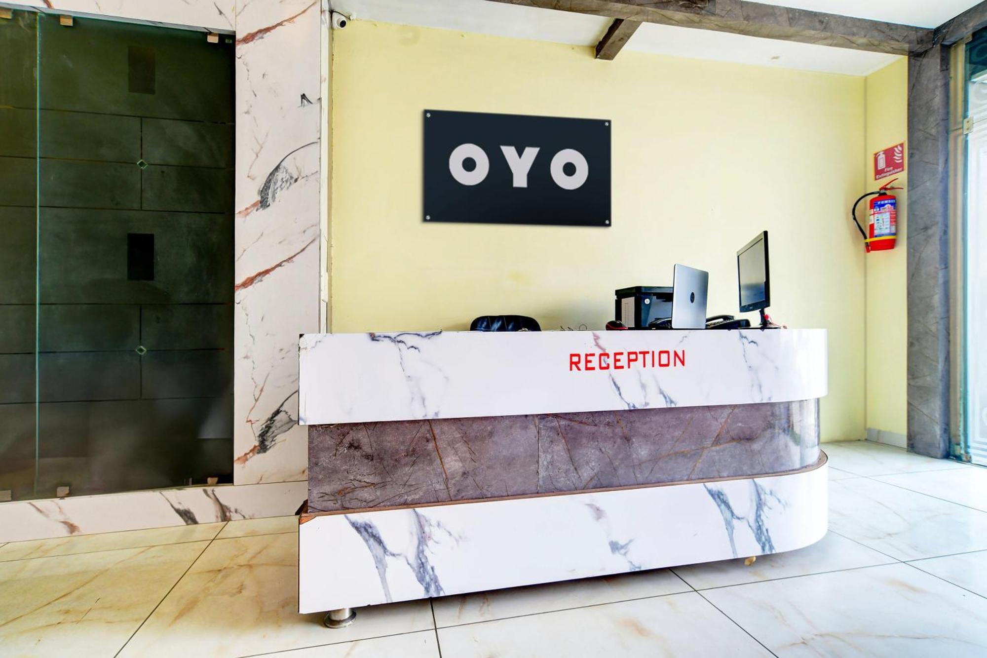 Hotel O Svl Inn 印多尔 外观 照片