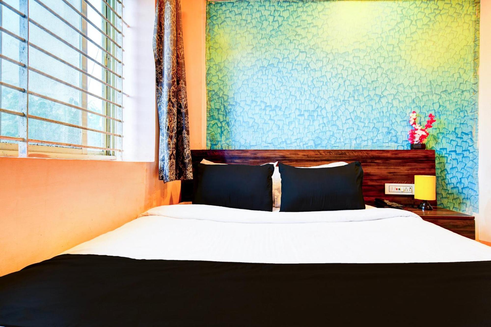 Hotel O Svl Inn 印多尔 外观 照片