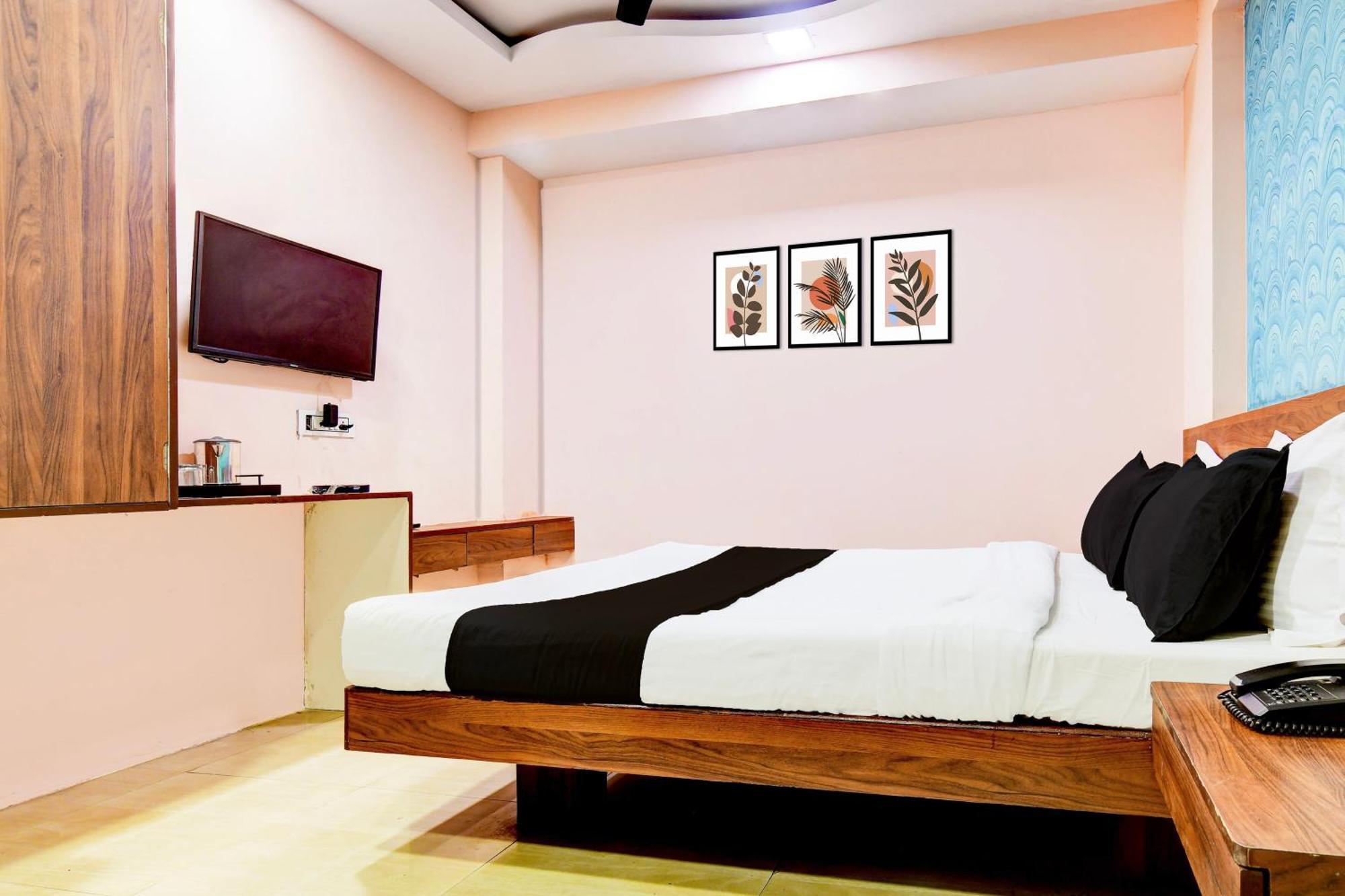 Hotel O Svl Inn 印多尔 外观 照片